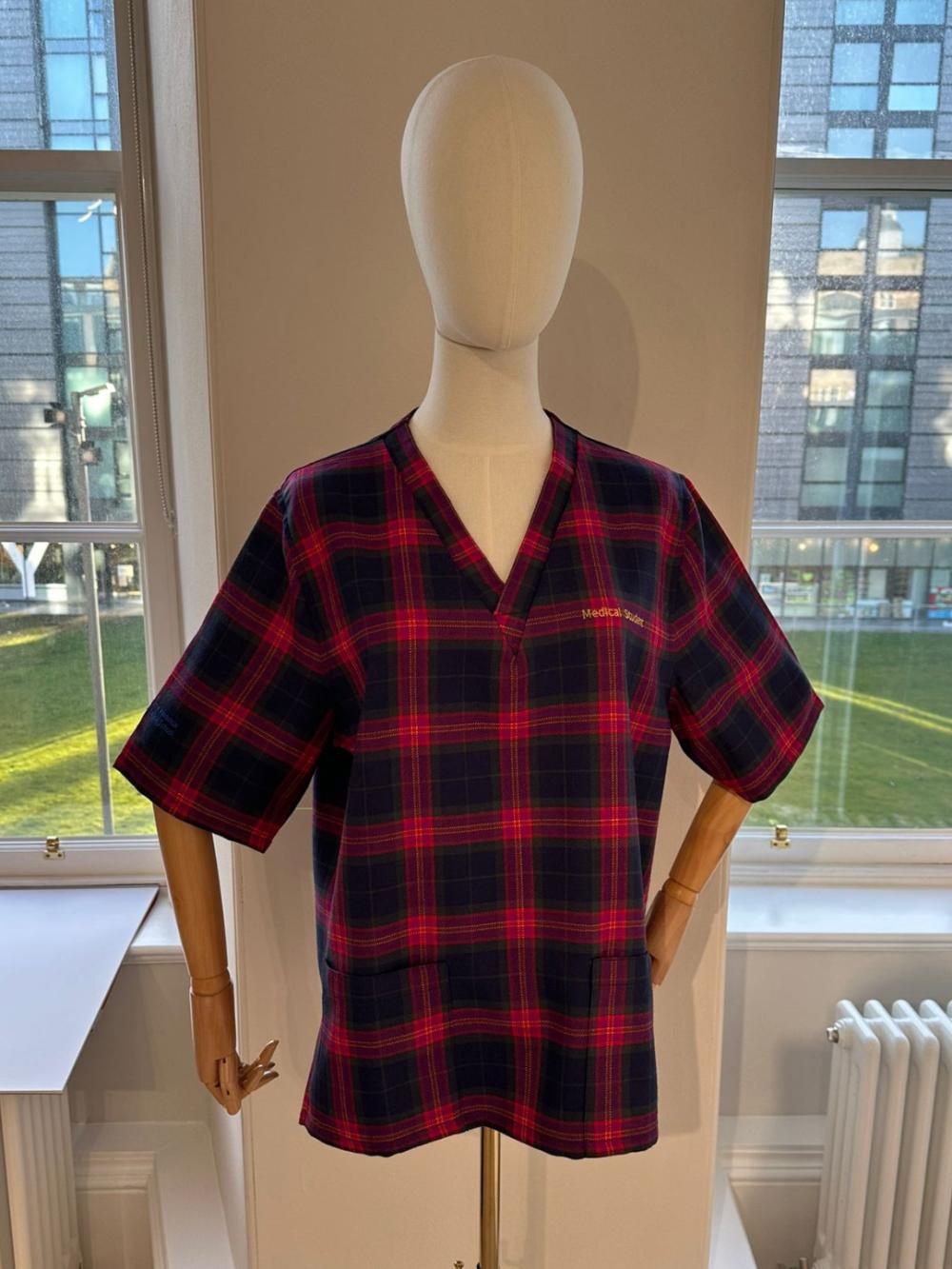 Medical scrubs made of the tartan - a short-sleeved top