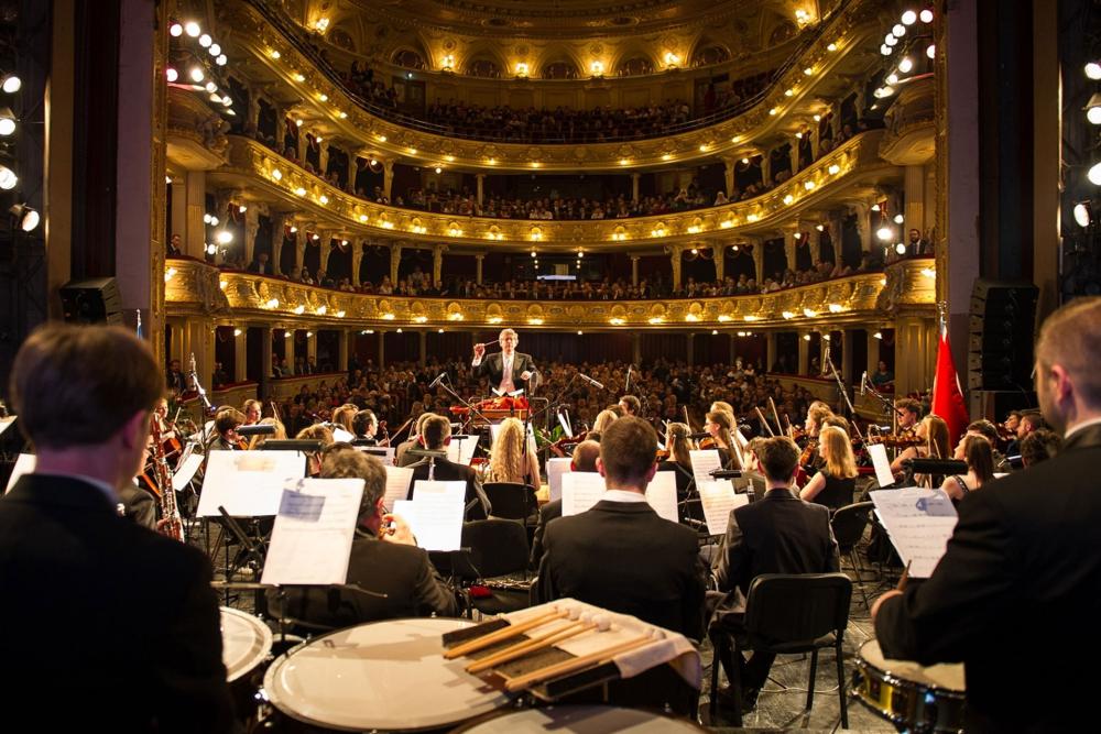 Emre Araci conducting his Symphony In Search of Lost Sounds at the Lviv Opera House