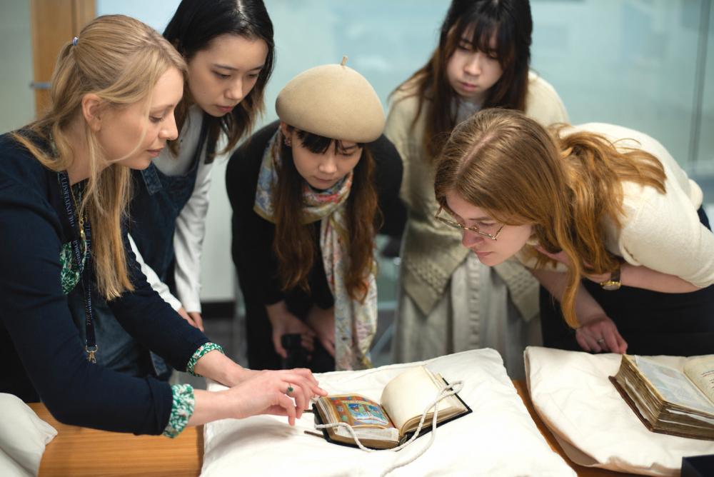 Bryony Coombs teaching with manuscripts